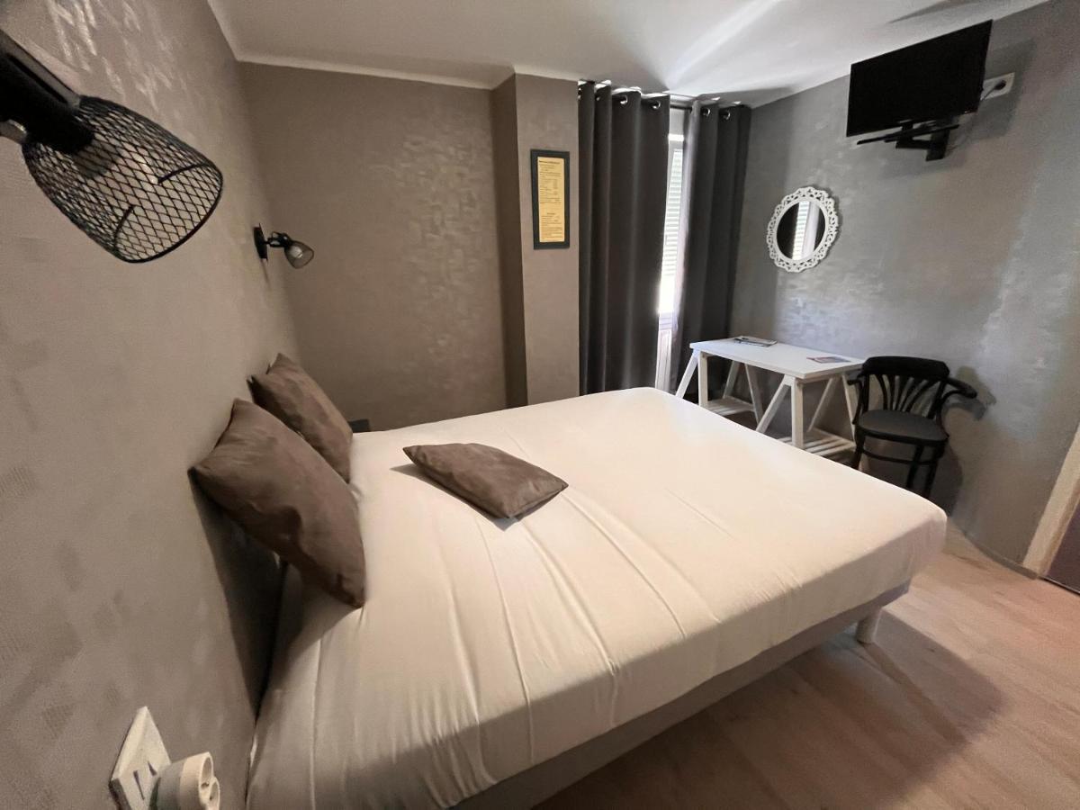 Hotel Des Iles Theix Luaran gambar